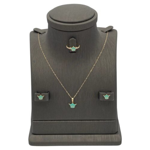 نصف طقم أطفال ذهب عيار 18 الوزن 2.60 جرام