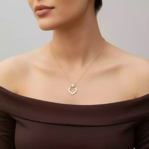 عقد ذهب عيار 18 الوزن 0.97 جرام