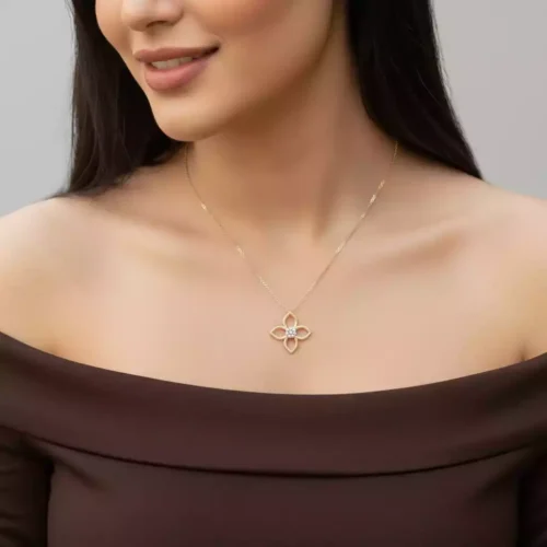 عقد ذهب عيار 18 الوزن 3.09 جرام