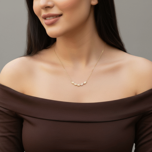 عقد ذهب عيار 18 الوزن 0.69 جرام