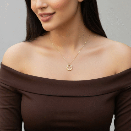 عقد ذهب عيار 18 الوزن 0.92 جرام