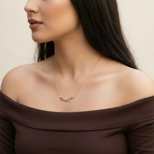 عقد ذهب عيار 18 الوزن 1.44 جرام