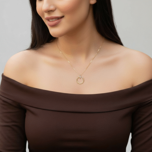 عقد ذهب عيار 18 الوزن 1.56 جرام