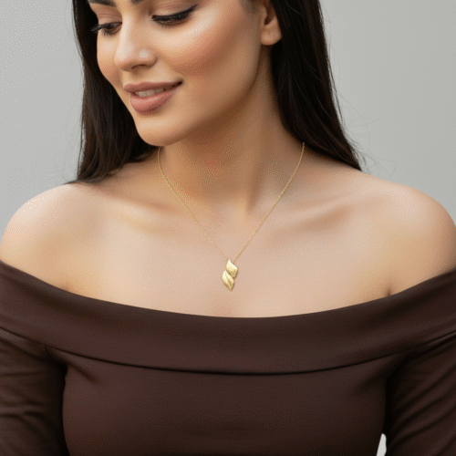 عقد ذهب عيار 18 الوزن 0.91 جرام