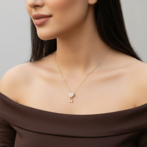 عقد ذهب عيار 18 الوزن 1.57 جرام