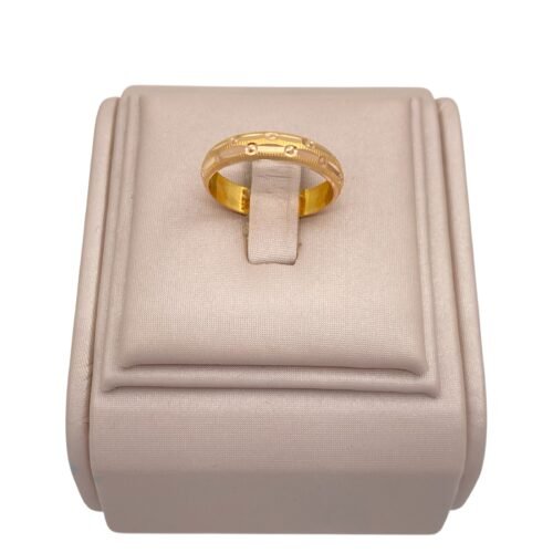 دبله ذهب عيار 21 الوزن 1.35 جرام