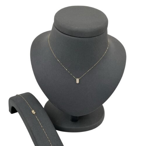 عقد وإسواره ذهب عيار 18 الوزن 0.87 جرام