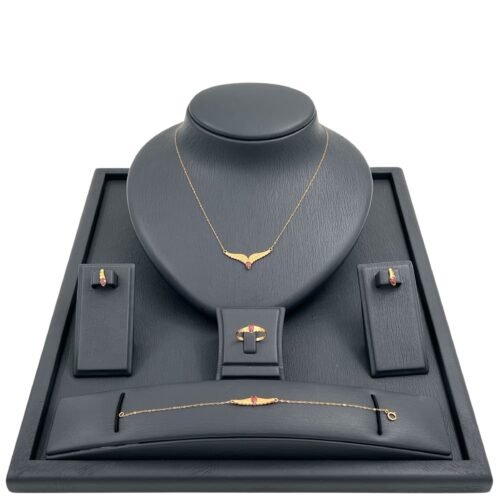 طقم جناح الصقر ذهب عيار 21 الوزن 3.28 جرام